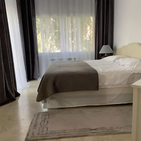 Cozy Near Puerto Banus Marbella