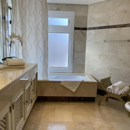 Cozy Near Puerto Banus * Marbella