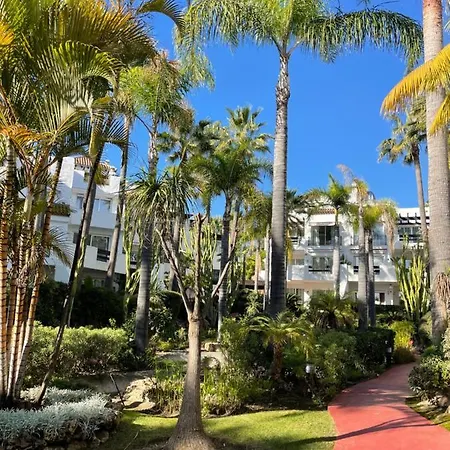 Cozy Near Puerto Banus * Marbella
